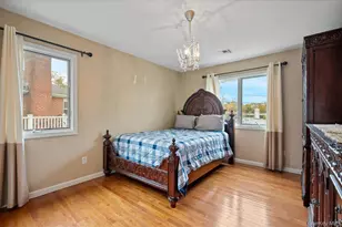 2261 Willow St, Wantagh, NY 11793 - Photo 13