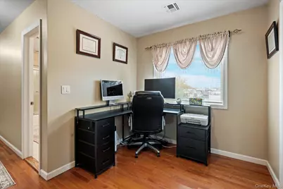 2261 Willow Street, Wantagh, NY 11793 - Photo 15