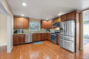 2261 Willow St, Wantagh, NY 11793 - Photo 7