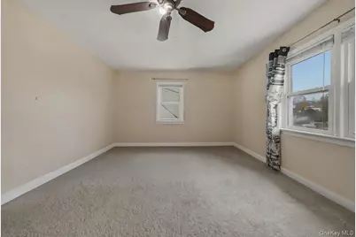11 Woodbine Street, Yonkers, NY 10704 - Photo 15