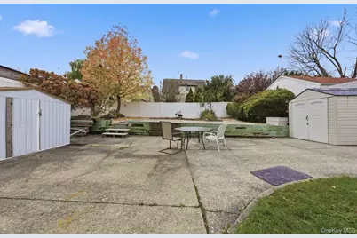 11 Woodbine Street, Yonkers, NY 10704 - Photo 29