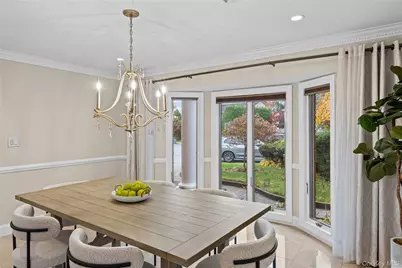 709 Demott Court, Westbury, NY 11590 - Photo 9