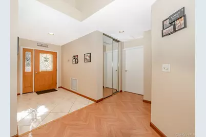 19 Saddlebrook Court, Middle Island, NY 11953 - Photo 15