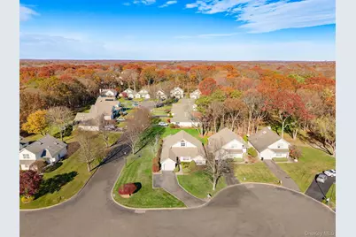 19 Saddlebrook Court, Middle Island, NY 11953 - Photo 29