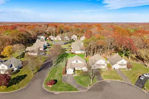 19 Saddlebrook Ct, Middle Island, NY 11953 - Photo 29