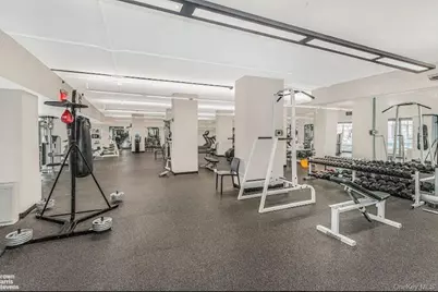 2500 Johnson Avenue #20C, Bronx, NY 10463 - Photo 11