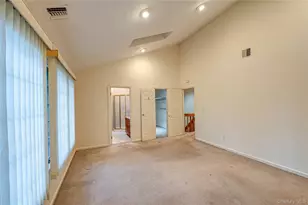 4 Cedar Rdg Ln, Bay Shore, NY 11706 - Photo 17