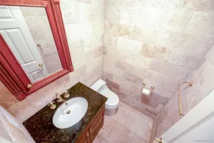 4 Cedar Rdg Ln, Bay Shore, NY 11706 - Photo 13