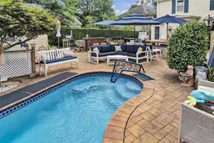 16 Clement St, Glen Cove, NY 11542 - Photo 35