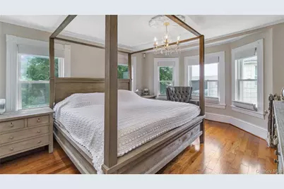 16 Clement Street, Glen Cove, NY 11542 - Photo 25