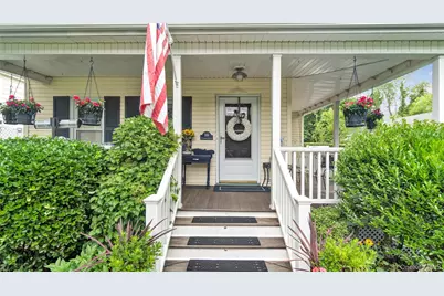 16 Clement Street, Glen Cove, NY 11542 - Photo 3