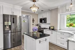 16 Clement St, Glen Cove, NY 11542 - Photo 21