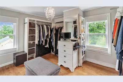 16 Clement Street, Glen Cove, NY 11542 - Photo 27