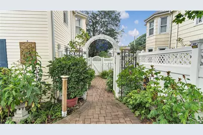 16 Clement Street, Glen Cove, NY 11542 - Photo 7