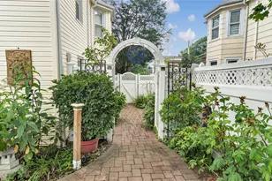 16 Clement St, Glen Cove, NY 11542 - Photo 7