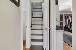 16 Clement St, Glen Cove, NY 11542 - Photo 31