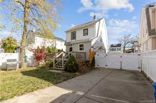 34 Avondale St, Valley Stream, NY 11581 - Photo 17