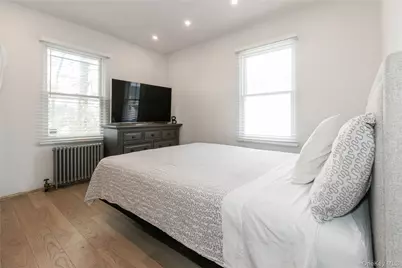 34 Avondale Street, Valley Stream, NY 11581 - Photo 11