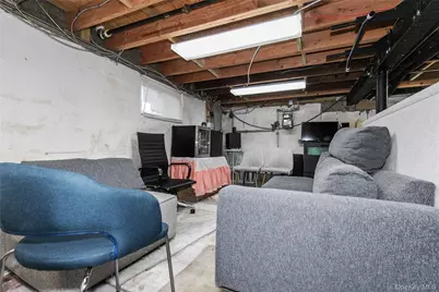 34 Avondale Street, Valley Stream, NY 11581 - Photo 15