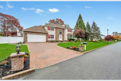 14 Adamson Street, Selden, NY 11784 - Photo 3