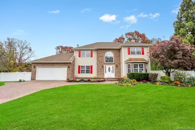 14 Adamson Street, Selden, NY 11784 - Photo 5