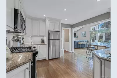 32 Forbes Boulevard, Eastchester, NY 10709 - Photo 15