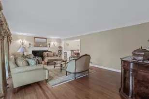 32 Forbes Blvd, Eastchester, NY 10709 - Photo 9