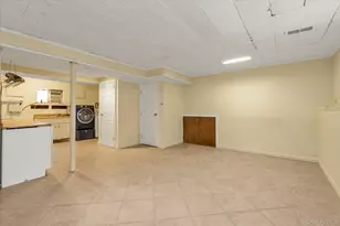 7-32 128th St, College Point, NY 11356 - Photo 11