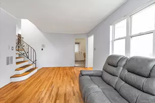 7-32 128th St, College Point, NY 11356 - Photo 3