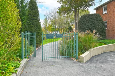 20 Gibson Avenue #3D, Huntington, NY 11743 - Photo 9