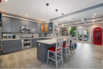 1650 Bridge Street, Merrick, NY 11566 - Photo 15