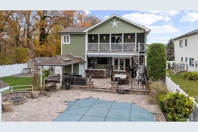 1650 Bridge Street, Merrick, NY 11566 - Photo 45