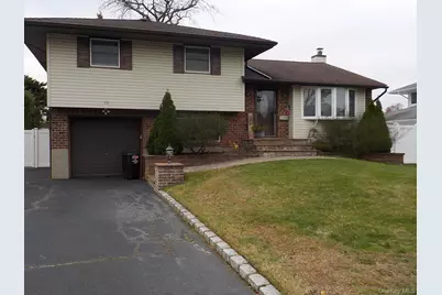 12 Sycamore Lane, Commack, NY 11725 - Photo 1