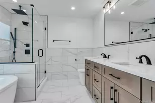 90 Grand Blvd, Massapequa Park, NY 11762 - Photo 5