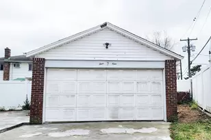 469 River St, Oceanside, NY 11572 - Photo 17