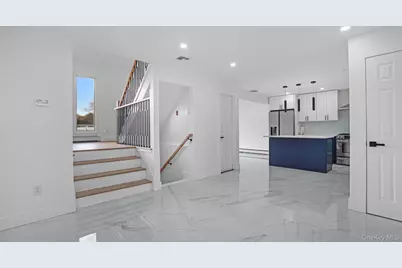 300 W 21st Street, Deer Park, NY 11729 - Photo 7