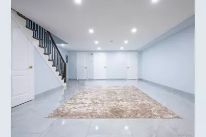 6501 110th Street, Forest Hills, NY 11375 - Photo 19