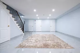 65-01 110th St, Forest Hills, NY 11375 - Photo 19