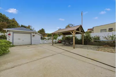 32 Franklin Avenue, Lynbrook, NY 11563 - Photo 29