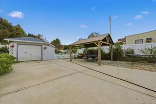 32 Franklin Ave, Lynbrook, NY 11563 - Photo 29