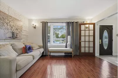 32 Franklin Avenue, Lynbrook, NY 11563 - Photo 7