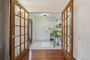 32 Franklin Ave, Lynbrook, NY 11563 - Photo 5