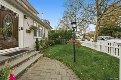 32 Franklin Avenue, Lynbrook, NY 11563 - Photo 31
