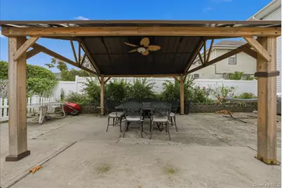 32 Franklin Avenue, Lynbrook, NY 11563 - Photo 27