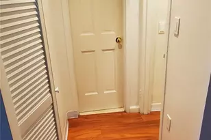 42 Pine St, Yonkers, NY 10701 - Photo 5