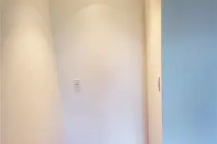 42 Pine St, Yonkers, NY 10701 - Photo 3