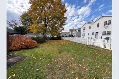 3 Brookwood Street, Glen Head, NY 11545 - Photo 9