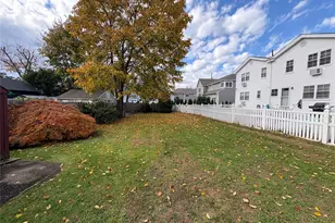 3 Brookwood St, Glen Head, NY 11545 - Photo 9