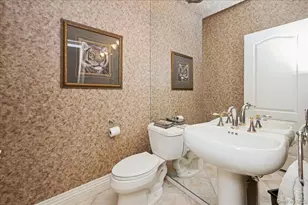 51 Windwatch Dr Dr, Hauppauge, NY 11788 - Photo 19