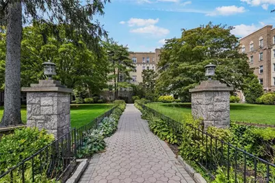 472 Gramatan Avenue #M2, Mount Vernon, NY 10552 - Photo 3